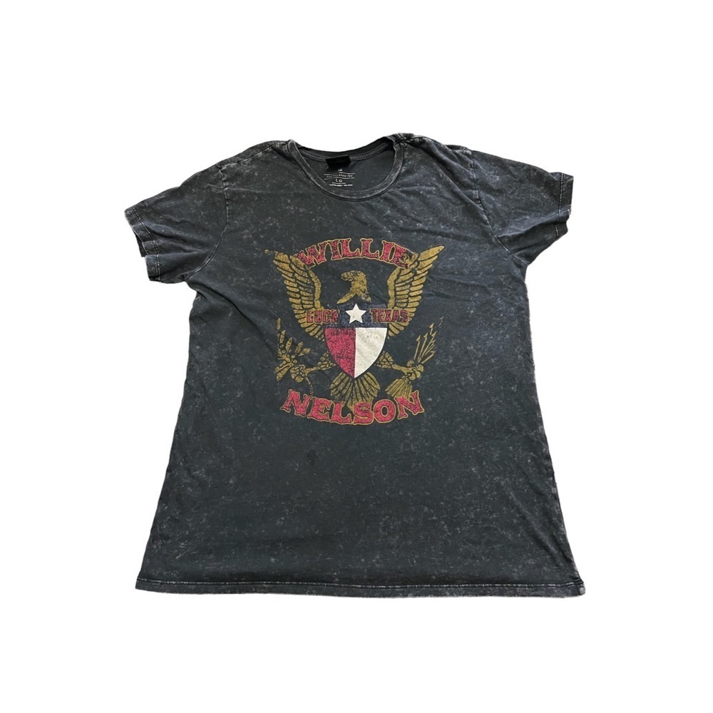 Willie Nelson Tee Size Large